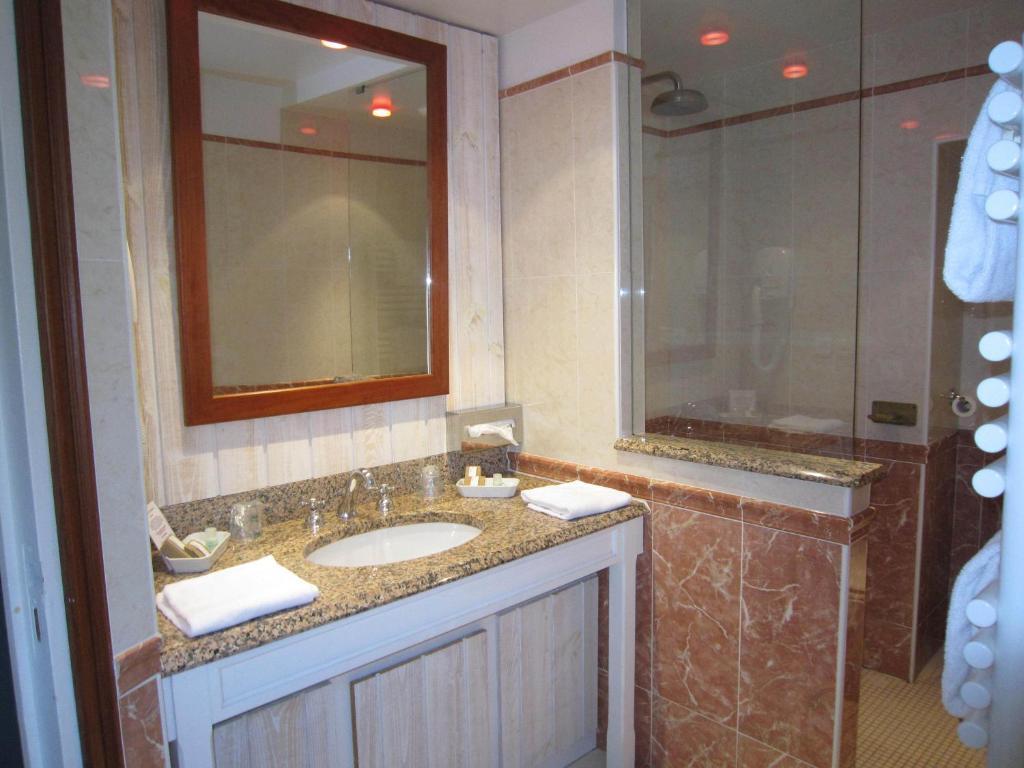 Hotel Manoir Du Cunningham Saint-Malo Habitación foto